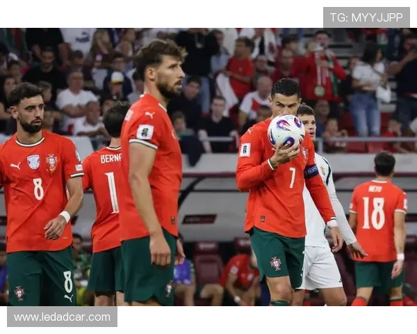 匈牙利足球明星表现不佳时我们该如何幽默吐槽他们的糟糕表现