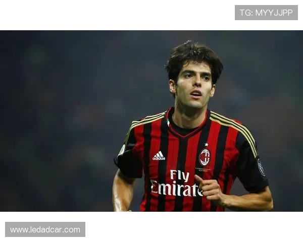 足球明星跑步姿势解析与技巧分享助你提升运动表现