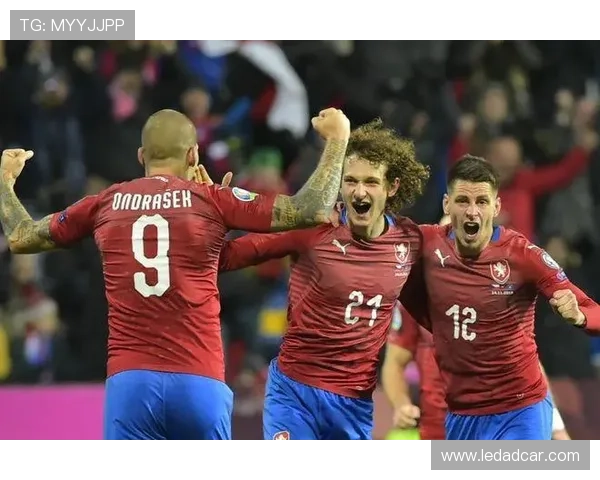 重庆羽毛球队在欧锦赛积分榜中以85分稳居第一名展现强劲实力