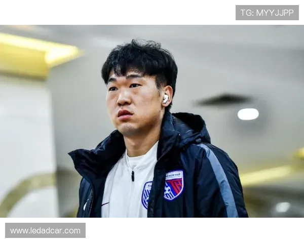 与吴伟畅谈足球生涯背后的故事与成长历程